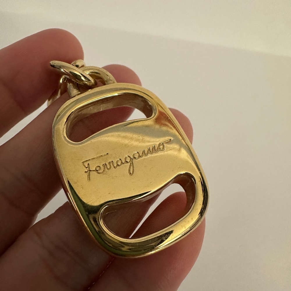 Salvatore Ferragamo Gold Tone Key Ring Bag Charm Vintage Made In Italy - Picture 3 of 9